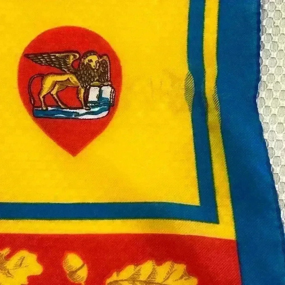✨Made in Italy vintage scarf with unique symbols - Picture 4 of 5